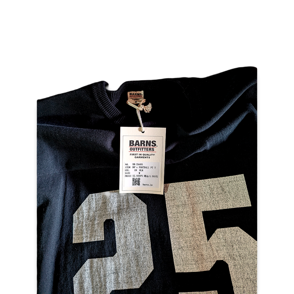 BARNS OUTFITTERS 25プリント フットボールL/S Tシャツ ブラック