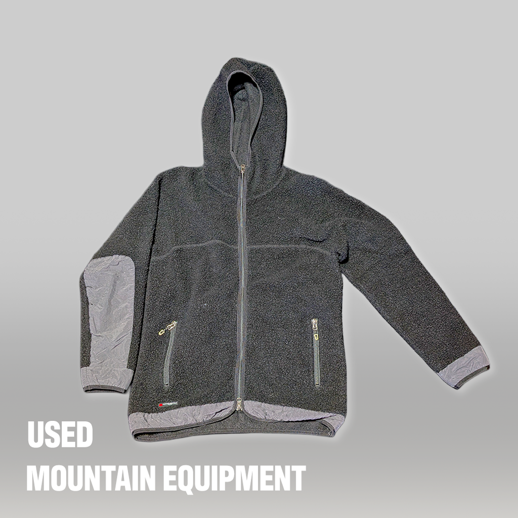 MOUNTAIN EQUIPMENT（マウンテンイクイップメント）  ボアフリース フーディジャケット／ブラック × グレー補強パネル