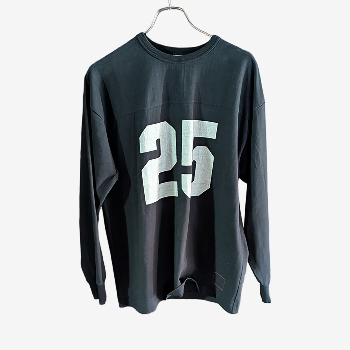 BARNS OUTFITTERS 25プリント フットボールL/S Tシャツ ブラック シャツ - ALBUM RICEシャツ
