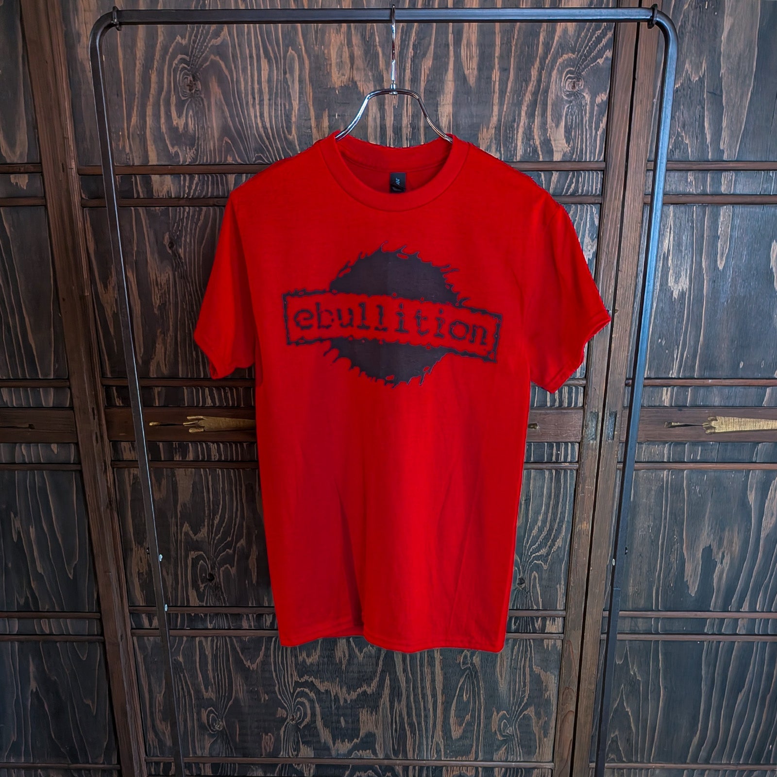 Ebullition – Raised Fists Gildan T-Shirt T-SHIRTS - ALBUM RICET-SHIRTS