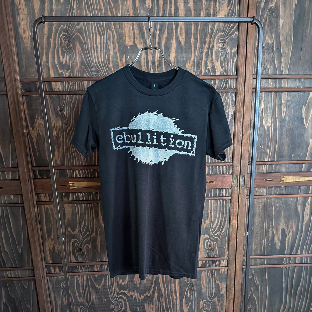 Ebullition – Raised Fists Gildan T-Shirt T-SHIRTS - ALBUM RICET-SHIRTS