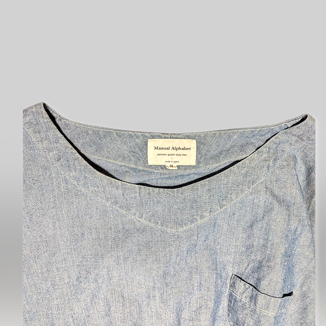 ブランドタグ（Manual Alphabet／Made in Japan）